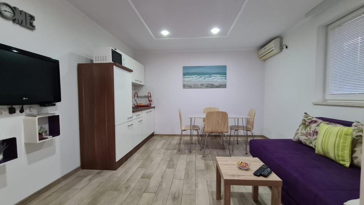 Apartments Pavlinovic Kaštela Zewnętrze zdjęcie